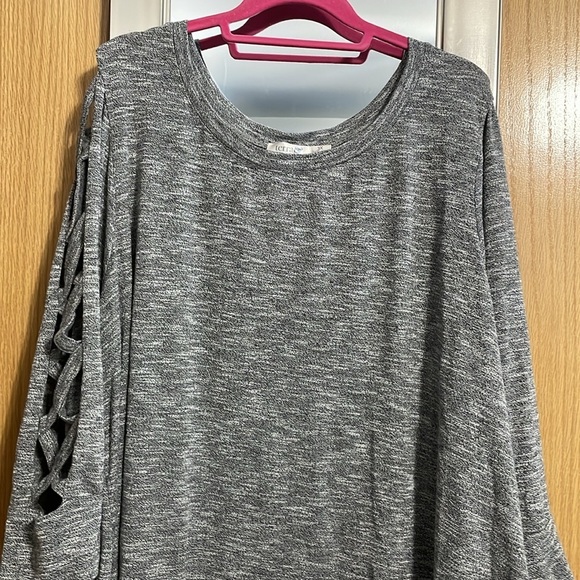 Terra & Sky 3X 24-26 grey silver lightweight sweater with crisscross sleeves - Picture 4 of 10